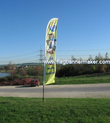 Double sided beach flags