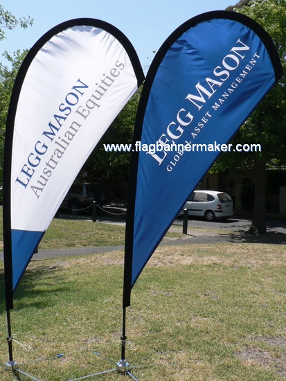 Teardrop beach flags